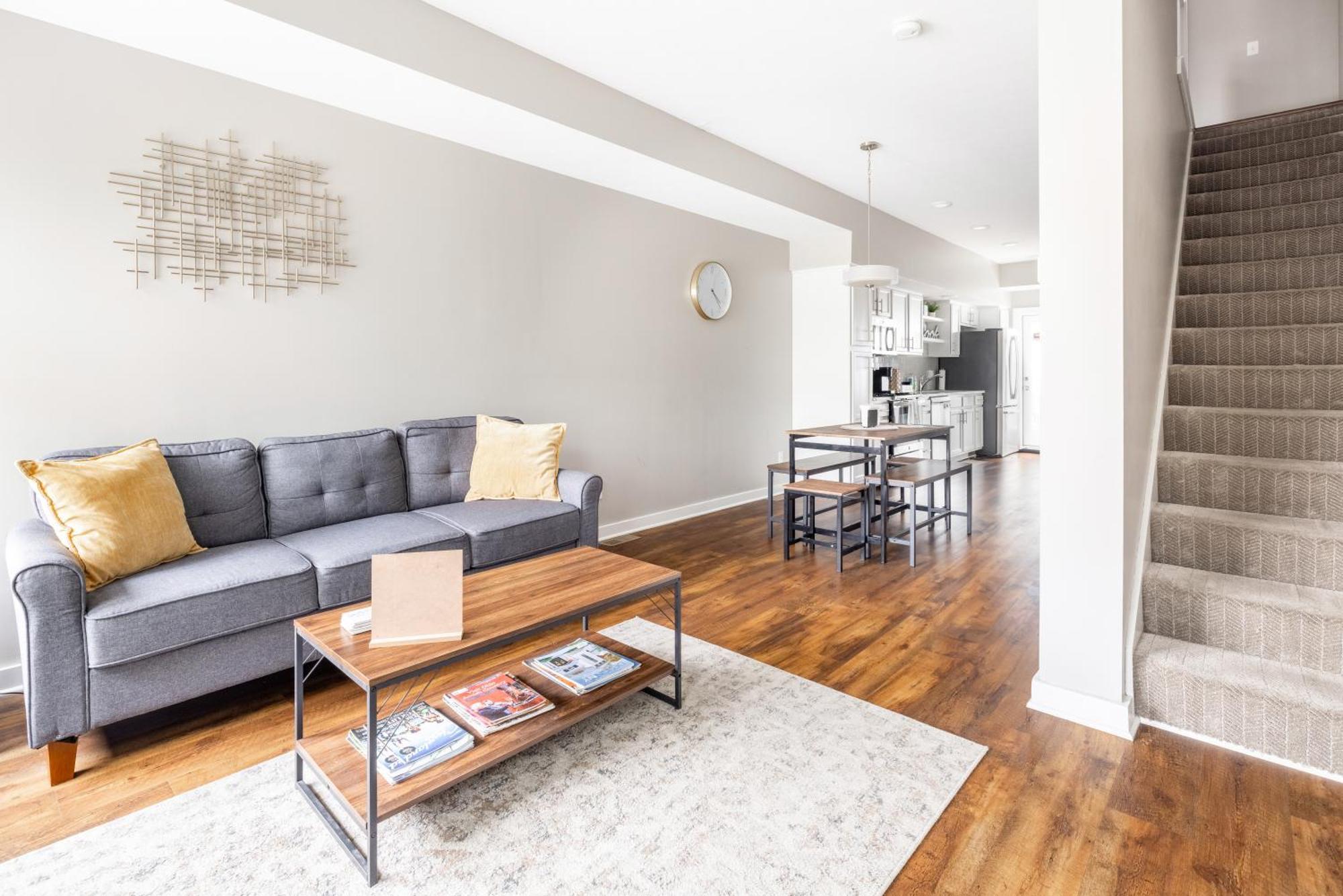 Luxury Downtown Townhome Unit 15 Cleveland Exterior photo